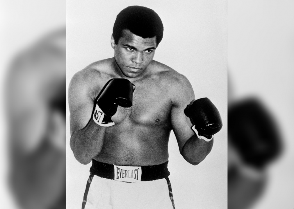 Cassius Clay introduces himself to the world